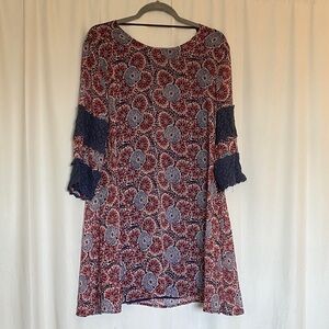 Volcom Purple and Red Patterned Fabric